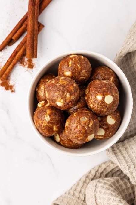 Pecan Pumpkin Spice Energy Balls